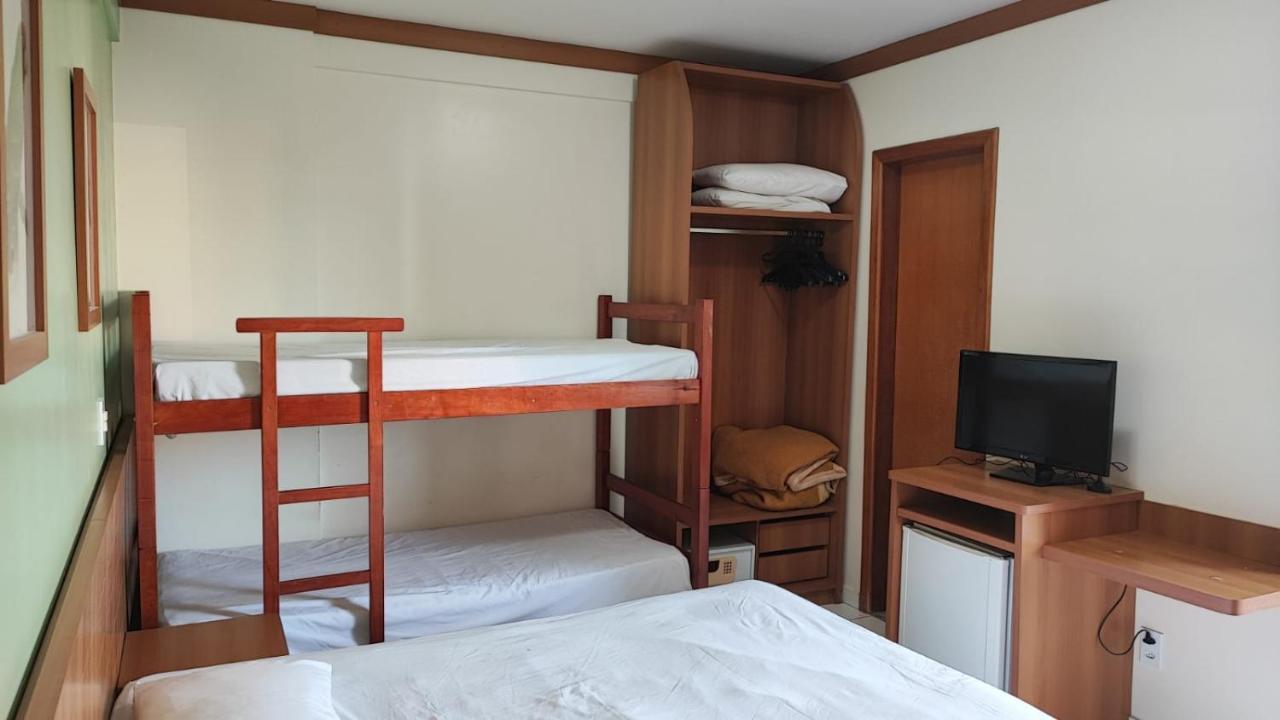 Golden Dolphin Gd - Suite 4 Adultos E 1 Crianca Ate 5 Anos カルダス・ノバス エクステリア 写真